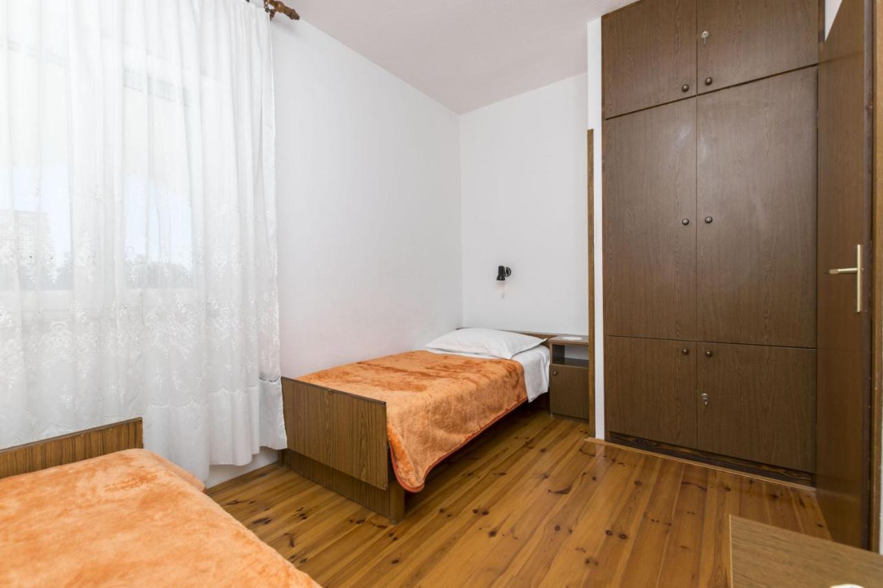 Apartments Neda Trogir Exteriör bild