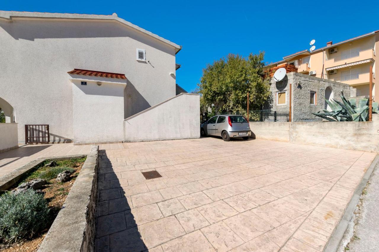 Apartments Neda Trogir Exteriör bild